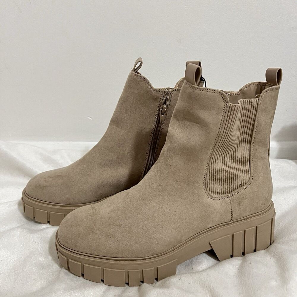 Madden NYC Chelsea Boot Size 11 Beige Chunky Heel Lug Platform Comfort Foam